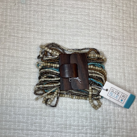 Beaded and wood bracelet, Suzie Blue - Picture 5 of 8